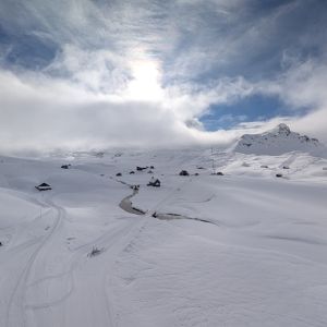 PXL_20260312_080148010